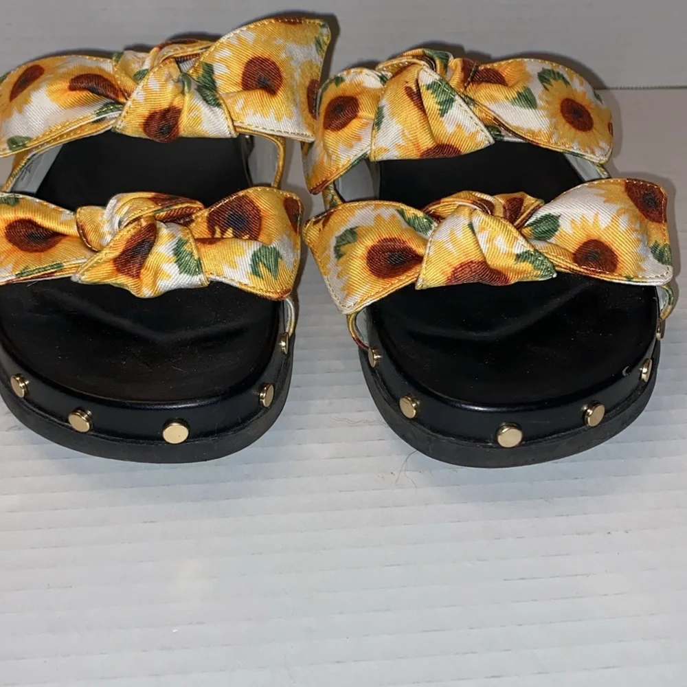 GB Peace Out Sunflower Bow Studded Detail Sandals/Slip-on Womens Sz-7 - Picture 3 of 7